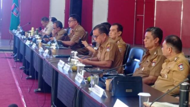 Sebanyak 954 pedagang bakal menempati Pasar Raya Fase VII yang saat ini pengelolaannya diserahkan oleh BPPW Sumbar ke Pemko Padang.