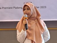 Debat publik pertama calon gubernur dan wakil gubernur Sumatra Barat yang diselenggarakan pada Rabu (13/11/2024), mendapat tanggapan