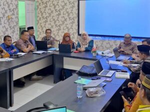 Pascasarjana Universitas Muhammadiyah (UM) Sumatera Barat mengadakan kuliah umum di Hall D UM Sumatera Barat, Kampus I Padang,