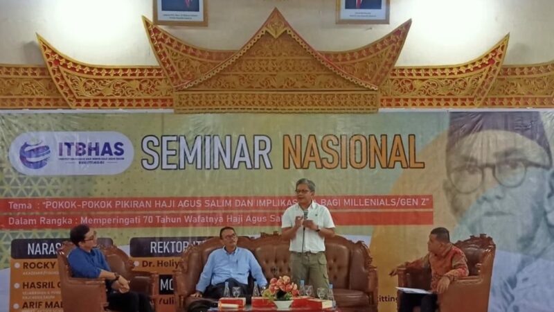 Filosof dan pengamat politik Rocky Gerung menekankan pentingnya meneladani kecerdasan dan kemampuan diplomasi Haji Agus Salim bagi generasi