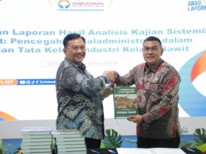 Wakil Menteri Agraria dan Tata Ruang/Wakil Kepala Badan Pertanahan Nasional (ATR/BPN), Ossy Dermawan menerima Laporan Hasil Kajian Sistemik