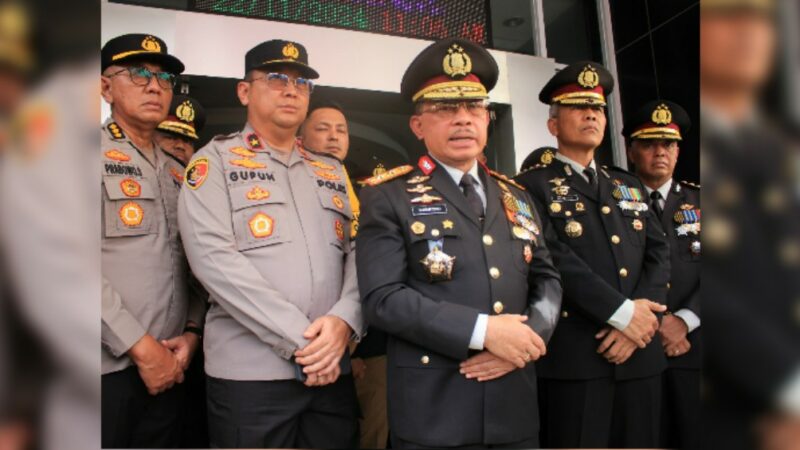 Kapolda Sumatra Barat (Sumbar), Irjen Pol Suharyono menegaskan akan mengambil langkah tegas dalam menangani kasus penembakan yang menewaskan