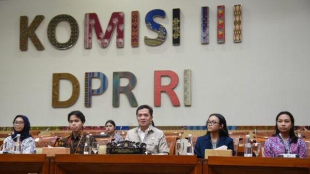 Komisi III DPR RI dijadwalkan memanggil Kapolda Sumatra Barat, Kapolres Solok Selatan, serta Kadiv Propam Polri pada Kamis (28/11/2024).