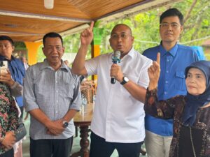 Ketua DPD Partai Gerindra Sumbar Andre Rosiade menghadiri kampanye calon Bupati dan Wakil Bupati Pessel nomor urut 1 Rusma Yul Anwar