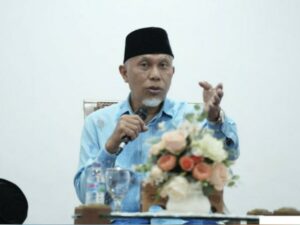 Setelah cuti hampir dua bulan, Gubernur Sumatra Barat Mahyeldi Ansharullah kembali bertugas. Ia cuti dari 24 September hingga 23 November 2024.