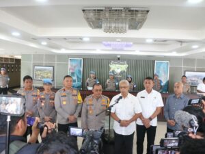 Ketua Harian Kompolnas Irjen Pol (Purn) Arief Wicaksono Sudiutomo mengungkapkan sejumlah fakta baru usai mengecek TKP