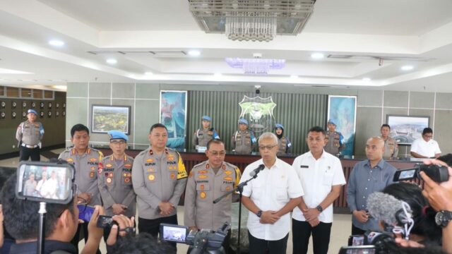 Ketua Harian Kompolnas Irjen Pol (Purn) Arief Wicaksono Sudiutomo mengungkapkan sejumlah fakta baru usai mengecek TKP