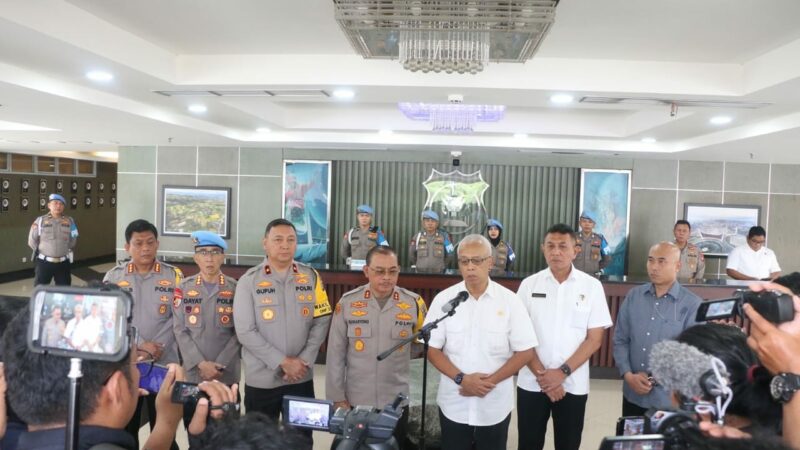 Ketua Harian Kompolnas Irjen Pol (Purn) Arief Wicaksono Sudiutomo mengungkapkan sejumlah fakta baru usai mengecek TKP