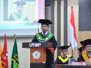 Universitas Muhammadiyah (UM) Sumatera Barat mengadakan wisuda ke-75, Sabtu (16/11) di Convention Hall Prof. Dr. H. Syafi’I Ma’arif,