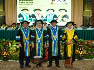 UNAND Kukuhkan 4 Guru Besar dari Pertanian dan FMIPA