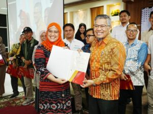 Bersama DJKI, UNAND Serahkan 28 Sertifikat Paten kepada Inventor