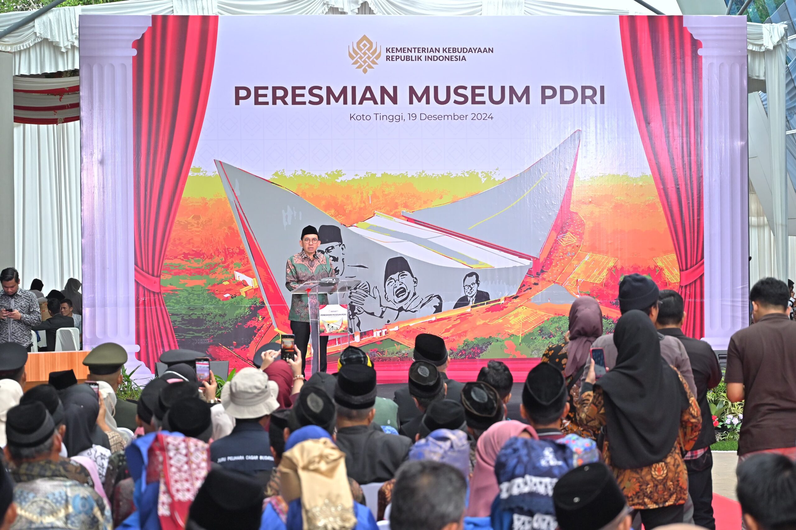 Simbol Bela Negara, Menbud Fadli Zon Resmikan Museum PDRI di Koto Tinggi