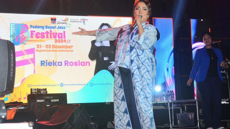 Padang Super Jazz Festival 2024: Rieka Roslan Bawakan Lagu Minang Ala Jazz