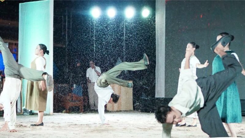 Memukau Penonton, Komunitas Seni Kuflet Sukses Pentaskan “Sayap-Sayap Proklamasi