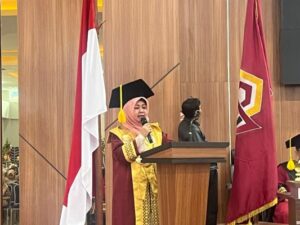 Rektor UIN Imam Bonjol Padang, Martin Kustati mengungkapkan bahwa UIN Imam Bonjol Padang sudah berhasil meraih Predikat Akreditasi Unggul.