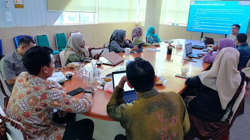 Sebagai motor penggerak utama dalam pendidikan tinggi dan seiring pesatnya perkembangan ilmu pengetahuan dan teknologi, dosen tidak hanya