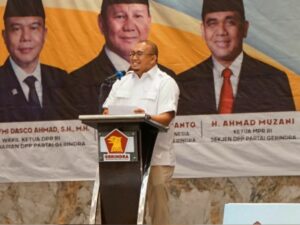 Wakil Ketua Komisi VI DPR RI Andre Rosiade menegaskan komitmennya untuk terus memperjuangkan pembangunan Sumbar