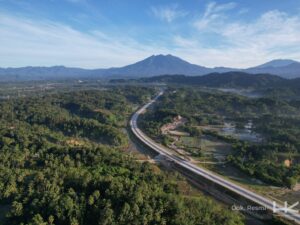Jalan Tani di Kiri Kanan Tol: Solusi untuk Manfaat Maksimal bagi Masyarakat