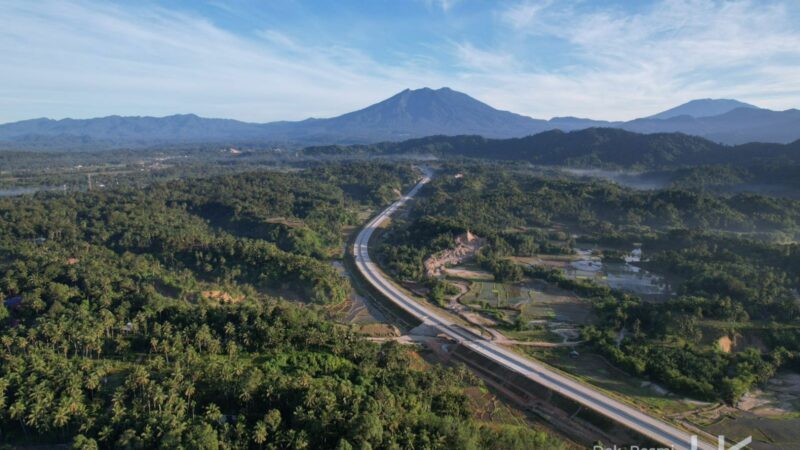 Fungsional Terbatas Selama Nataru, HK Perkirakan Traffic Tol Padang-Sicincin 7.000 Kendaraan Per Hari