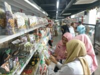 Jelang Natal dan Tahun Baru (Nataru), BBPOM melakukan inspeksi mendadak (sidak) produk makanan di berbagai tempat di Kota Padang.