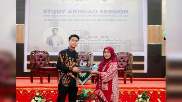 Universitas Muhammadiyah (UM) Sumatera Barat selenggarakan Seminar Study Abroad Session : Scholarship and Internship in Taiwan 2025,