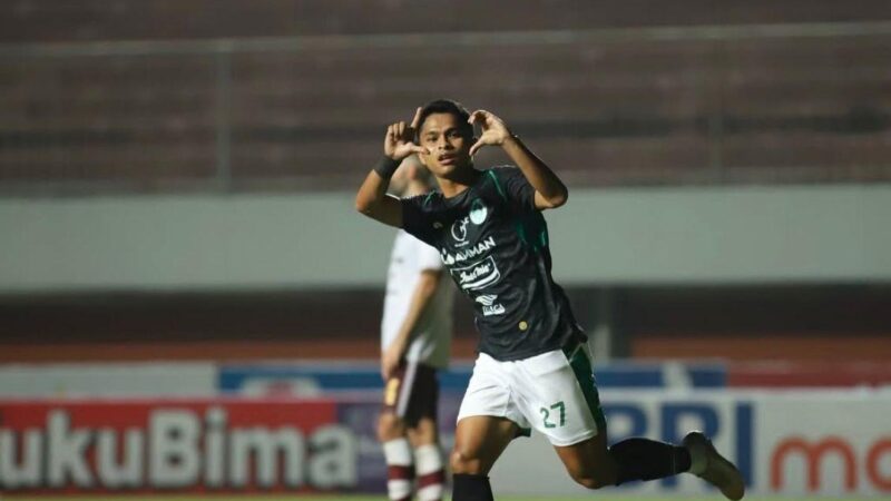 Irkham Mila Gabung Semen Padang FC