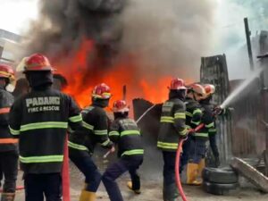 Gudang Rongsokan dan Bengkel di Lubeg Terbakar