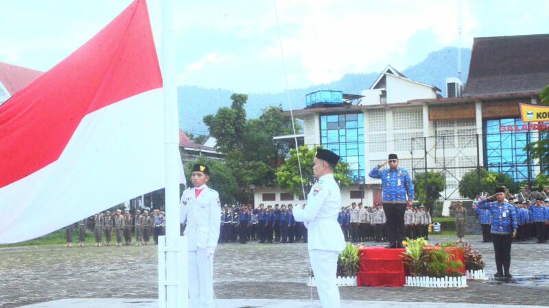 Upacara Perdana di Awal 2025, Pj Wako Padang Ingatkan ASN Perkuat Disiplin