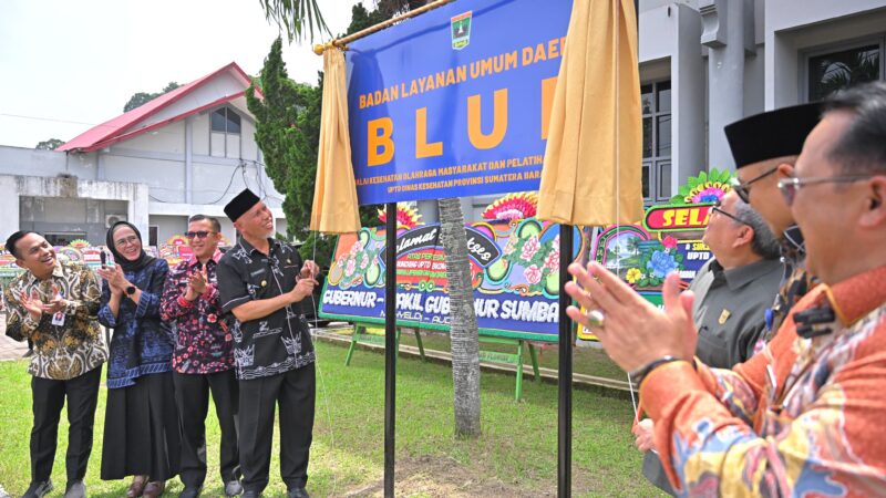 Gubernur Sumbar Resmikan UPTD BKOM dan Pelkes jadi BLUD