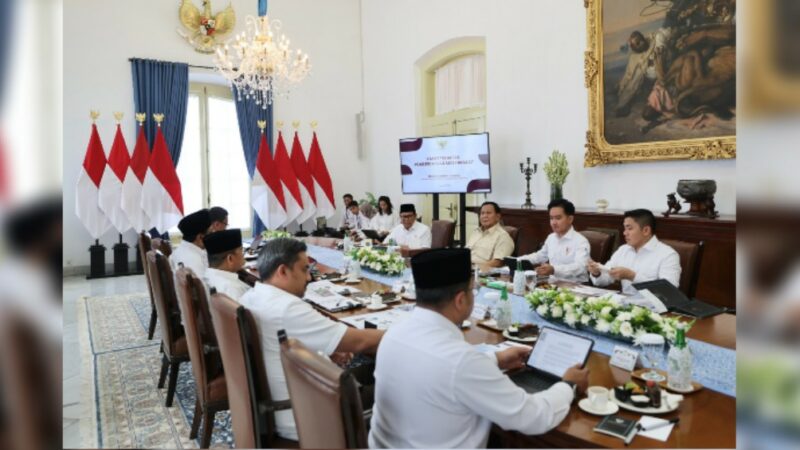 Menteri UMKM, Maman Abdurrahman mengatakan bahwa kebijakan Presiden RI Prabowo Subianto yaitu penghapusan utang bank bagi pelaku UMKM