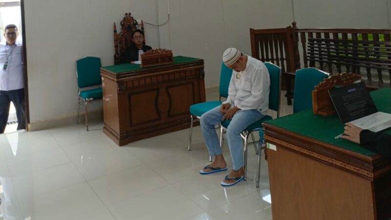 Majelis Hakim Pengadilan Negeri Lubuk Sikaping menjatuhkan vonis berat terhadap empat terdakwa narkotika salah satunya divonis hukuman mati.