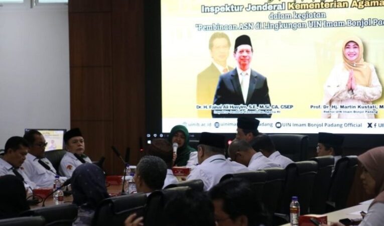 UIN Imam Bonjol Padang menjadi tuan rumah dalam kegiatan pembinaan Aparatur Sipil Negara (ASN) yang dilaksanakan bersama Irjen