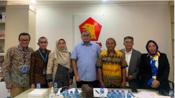 Anggota DPR RI Fraksi Gerindra Andre Rosiade kembali bertemu dengan korban PHK PT Pos Indonesia Cabang Majalengka bernama Dadang Iskandar