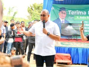 Wakil Ketua Komisi VI DPR RI Andre Rosiade memastikan semua masukan yang didapatkan saat sosialisasi rencana pembangunan PLTS Singkarak