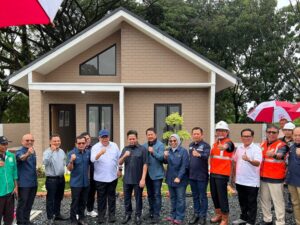 Program 3 Juta Rumah, Wamen PKP Kunjungi Rumah Contoh Bata Interlock Presisi PT Semen Padang