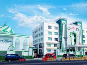 Universitas Muhammadiyah (UM) Sumatera Barat merupakan salah satu kampus swasta tertua di Sumbar yang berdiri pada 18 November 1955.