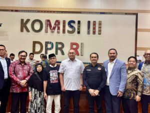 Komisi III DPR RI berencana memanggil Kapolres Metro Jakarta Timur untuk mengungkap kematian Rahmad Vaisandri yang diduga penuh kejanggalan.