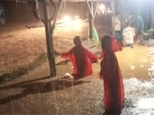 Banjir di Kawasan Tarusan Putus Jalan Padang-Painan