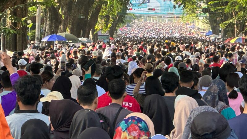 Sekitar 100 Ribu Warga Sumbar Ikuti Jalan Sehat HUT Partai Gerinda ke-17