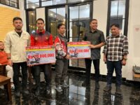 Forki Serahkan Bonus Atlet Peraih Medali di PON Aceh-Sumut