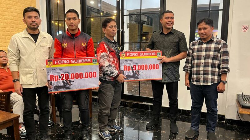 Forki Serahkan Bonus Atlet Peraih Medali di PON Aceh-Sumut