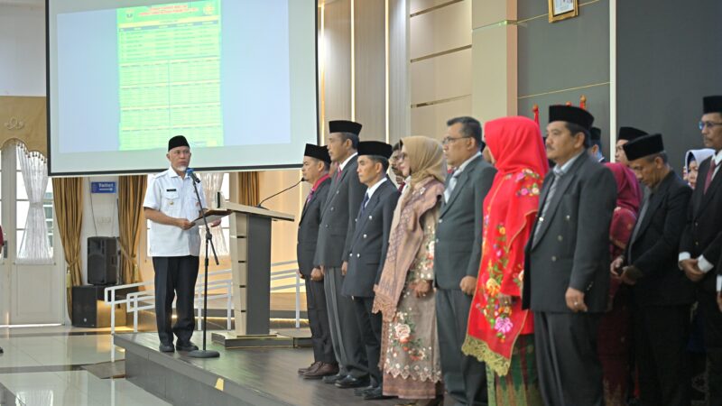 Gubernur Mahyeldi Lantik Pengurus Baru MKKS SMP Sumbar Periode 2025-2027
