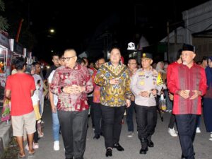 Festival Siti Nurbaya dan Cap Go Meh 2025 resmi dibuka pada Jumat (7/2/2025) malam di di Kawasan Destinasi Kota Tua. Kegiatan ini dibuka