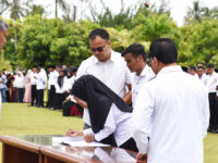Pj Wali Kota Pariaman, Roberia melantik sebanyak 588 PPPK)pada Rabu (19/2/2025). Kegiatan ini dilaksanakan di Balai Kota Pariaman.
