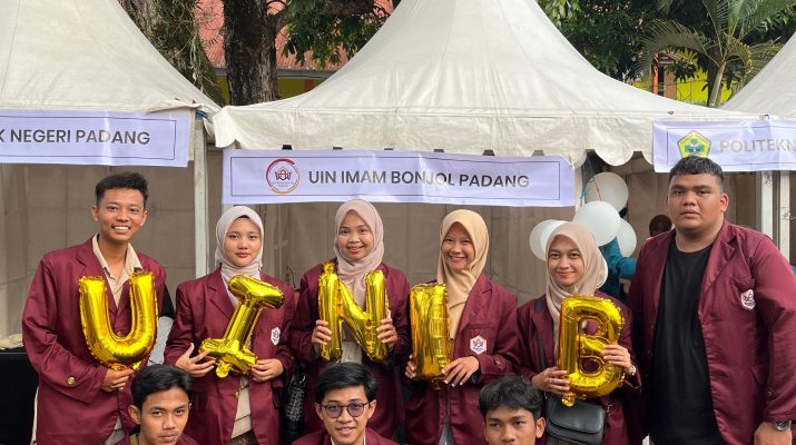 Universitas Islam Negeri (UIN) Imam Bonjol Padang mengikuti event Campus Expo Cafladoepa University Fair (CUF) 2025, yang diadakan Ikatan