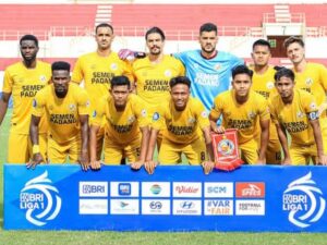 Semen Padang FC berhasil unggul 1-0 pada babak pertama dari Persis Solo, dalam lanjutan Liga BRI 1 Indonesia 2024/2025.