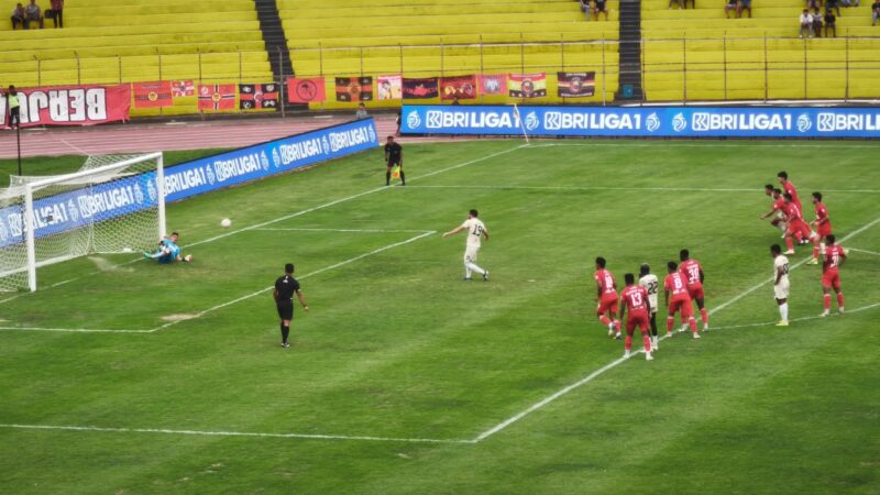 Semen Padang FC mengakhiri puasa menang di kandang, Stadion H Agus Salim, Padang. Dalam laga di Stadion H. Agus Salim, pada pekan 23 BRI
