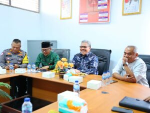 Ketua DPRD Provinsi Sumatera Barat (Sumbar), Muhidi membahas strategi peningkatan Pendapatan Asli Daerah (PAD) melalui Pajak Kendaraan