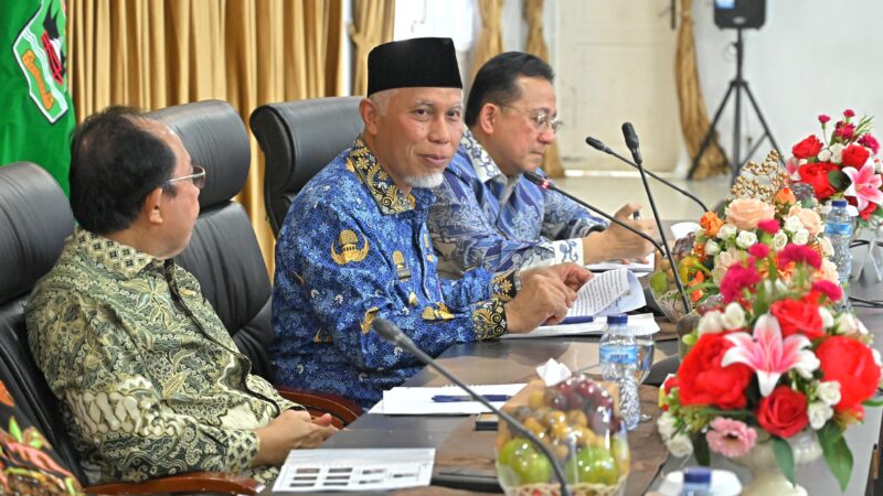 Rapat Kerja Bersama Komite I DPD RI, Gubernur Mahyeldi Tegaskan Komitmen Dukung Program Reforma Agraria