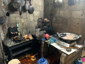 Satu unit rumah hunian hangus terbakar di Jalan Batung Taba, Kecamatan Lubuk Begalung, Padang, Senin (17/2/2025). Kepala Bidang Operasi